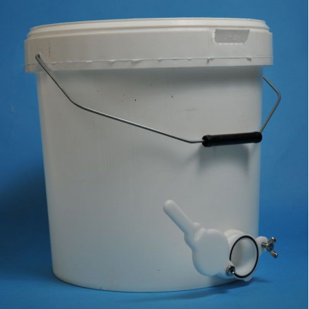 Plastic bucket WITH TAP 25 kg (19 litres) Best Price, shop